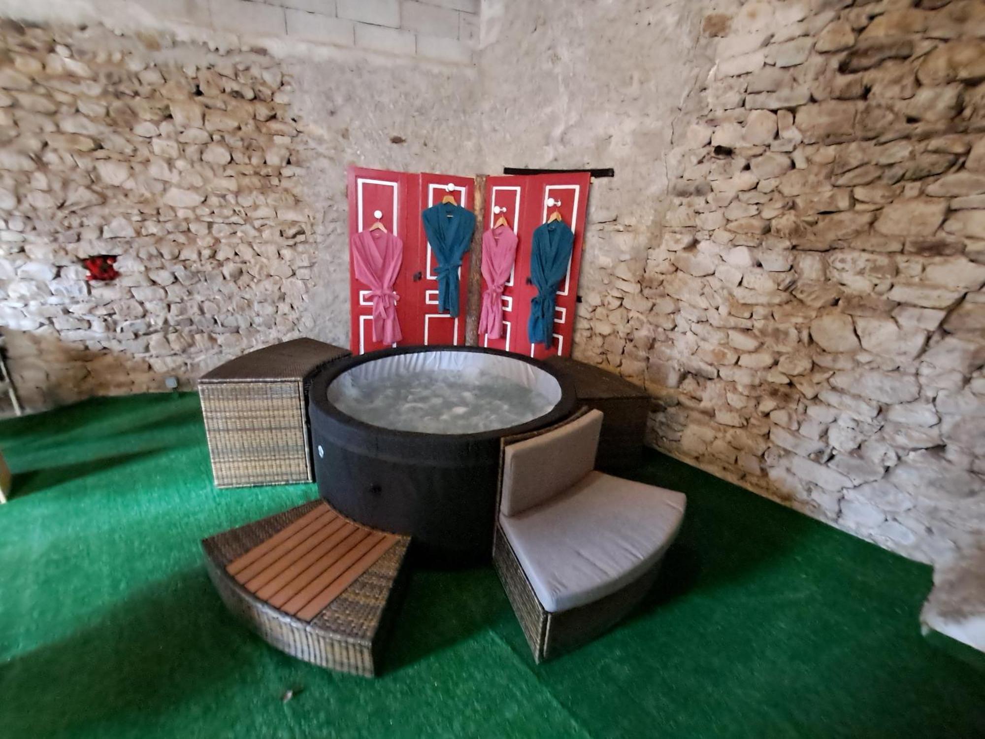 Le Relais De Rochepaule Bed and Breakfast Buitenkant foto